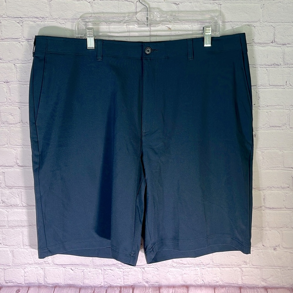 Ben Hogan Men's Navy Flat Front Short. Size: 40